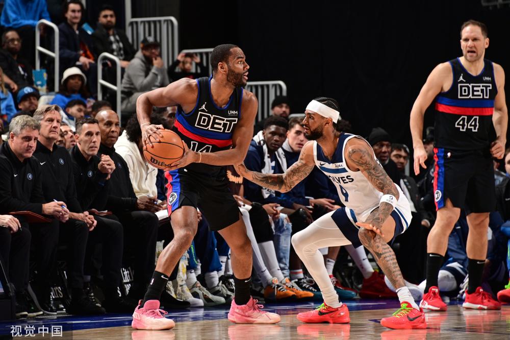 占据第一 占据第一