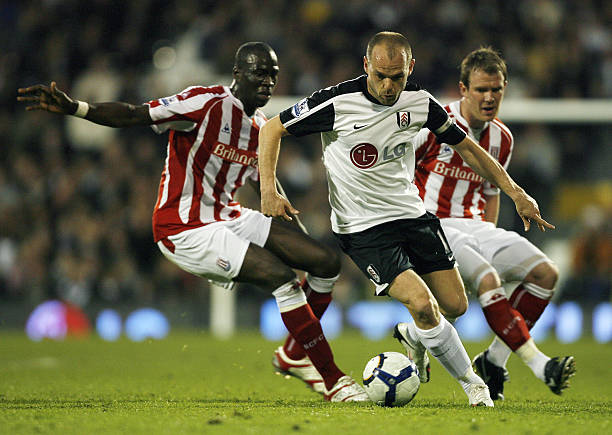 战造就了他 战造就了他