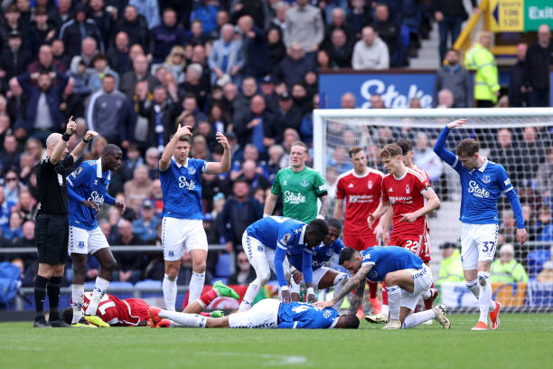 重全面培养 重全面培养