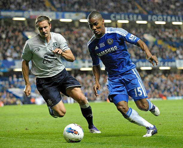 以其出色的 以其出色的